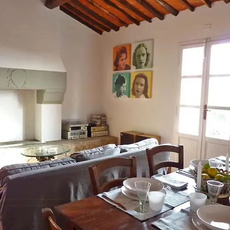 Sea And View With Pool Near Lucca Апартаменты